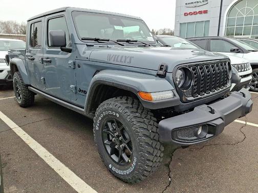 2026 Jeep Gladiator Sport