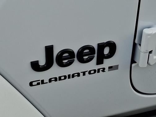 2026 Jeep Gladiator Sport