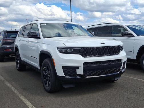 2025 Jeep Grand Cherokee L Laredo