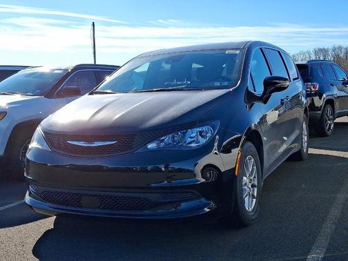 2026 Chrysler Voyager LX