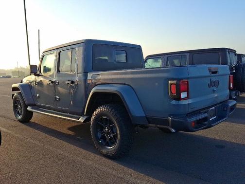 2025 Jeep Gladiator Sport