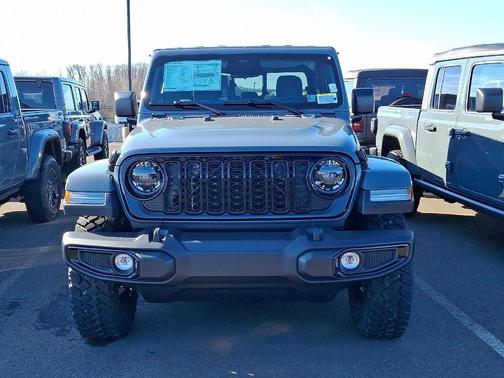 2026 Jeep Gladiator Sport