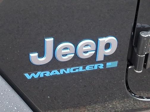 2025 Jeep Wrangler 4xe Sport