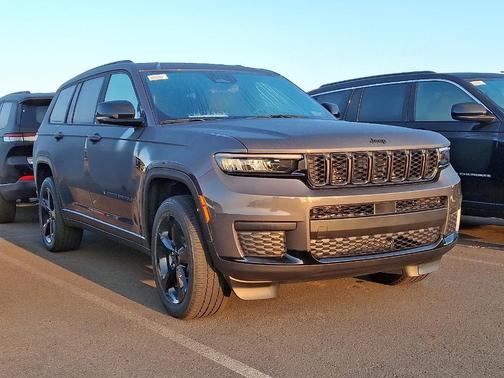 2025 Jeep Grand Cherokee L Laredo