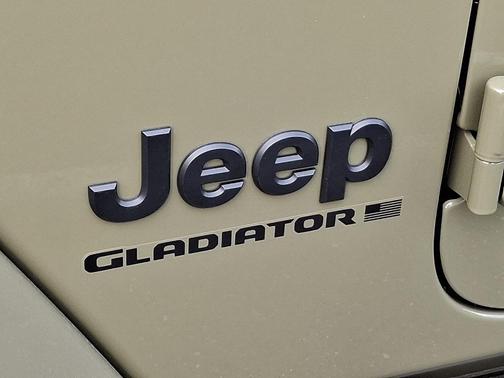 2026 Jeep Gladiator Sport