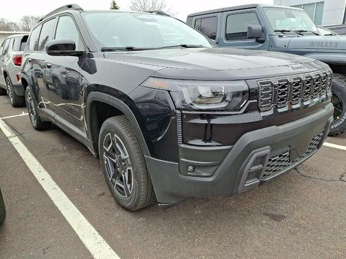 2026 Jeep Cherokee LAREDO/LIMITED