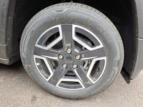 2026 Jeep Cherokee LAREDO/LIMITED