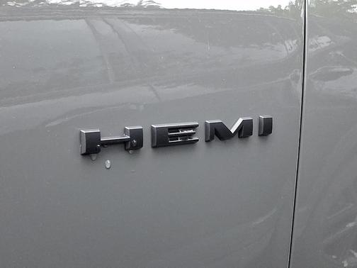 Destroyer Gray Clearcoat 2026 Dodge Durango GT HEMI V8