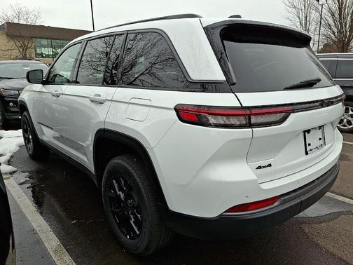 2026 Jeep Grand Cherokee Altitude 4x4