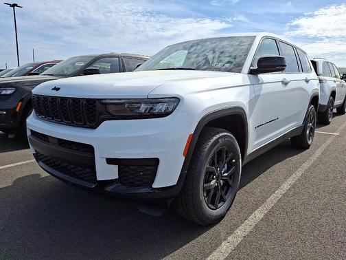 2025 Jeep Grand Cherokee L Laredo