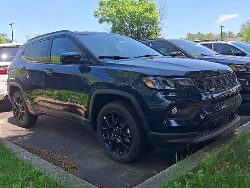Fathom Blue Pearlcoat 2026 Jeep Compass Latitude