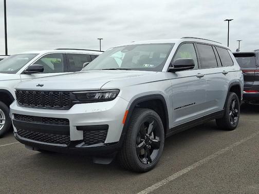 2025 Jeep Grand Cherokee L Laredo