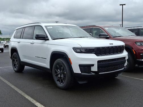2025 Jeep Grand Cherokee L Laredo