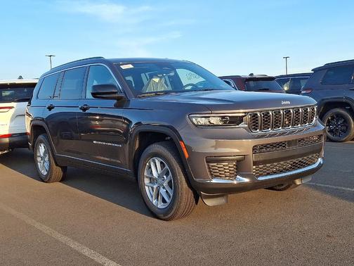 2025 Jeep Grand Cherokee L Laredo
