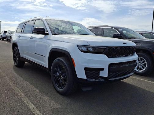 2025 Jeep Grand Cherokee L Laredo