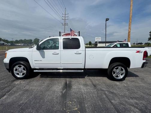 White 2014 GMC Sierra 2500 SLT