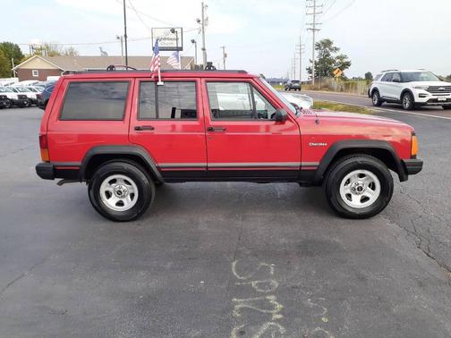 1996 Jeep Cherokee Sport 4WD