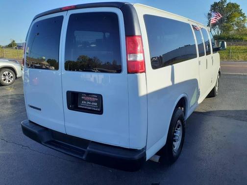 2020 Chevrolet Express 3500 LS 3500 3dr Extended Passenger Van