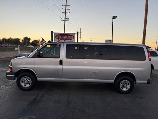 2016 Chevrolet Express 3500 LT