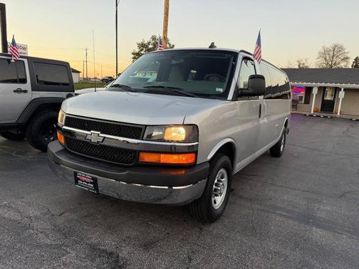 2016 Chevrolet Express 3500 LT