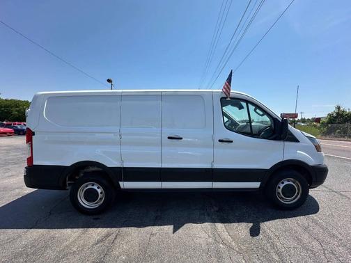 Oxford White 2019 Ford Transit-250 Base