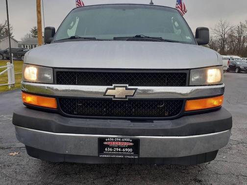 2017 Chevrolet Express 3500 LT