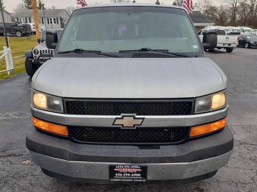 2017 Chevrolet Express 3500 LT