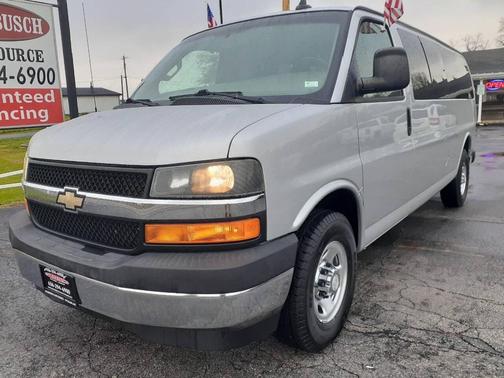 2017 Chevrolet Express 3500 LT