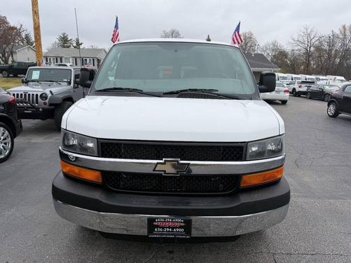 2016 Chevrolet Express 3500 LT