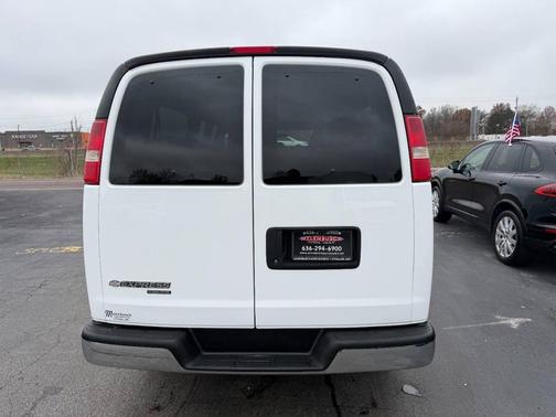 2016 Chevrolet Express 3500 LT