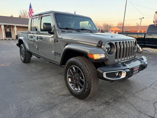 2020 Jeep Gladiator Sport