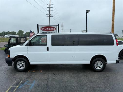 2017 Chevrolet Express 3500 LS