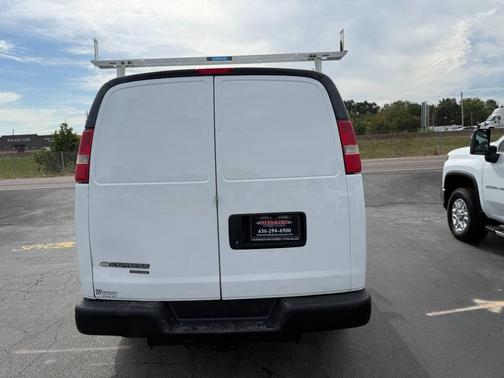 2015 Chevrolet Express 3500 3500 3dr Cargo Van w/1WT