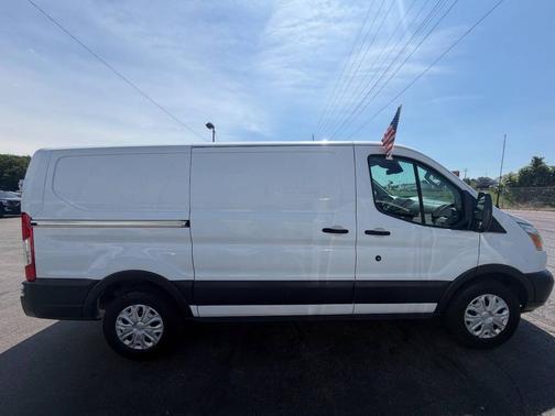 Oxford White 2016 Ford Transit-150 Base