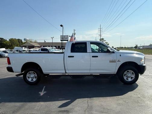 2017 RAM 3500 Tradesman 4x4 4dr Crew Cab 8 ft. LB SRW Pickup