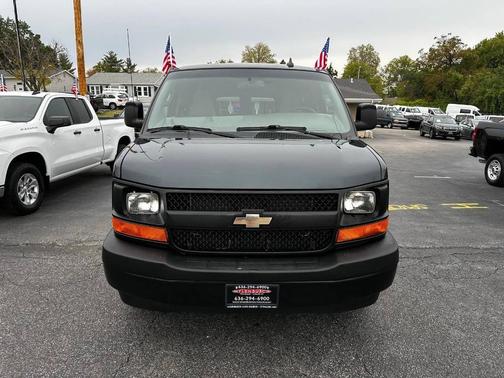 2017 Chevrolet Express 2500 LS