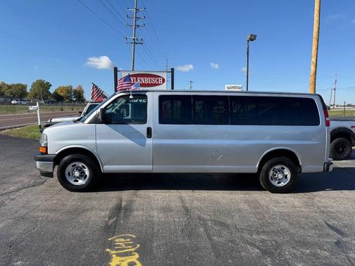 2017 Chevrolet Express 3500 LT