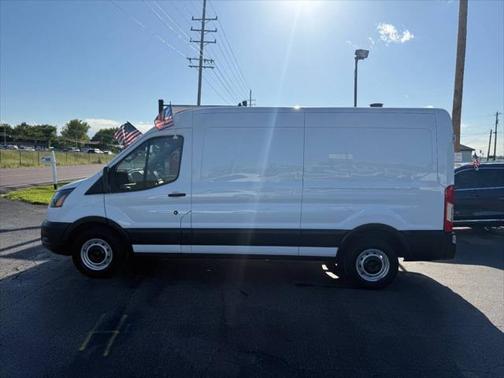2022 Ford Transit-250 Base