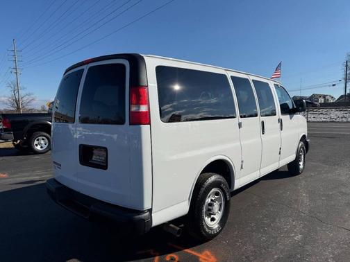 2016 Chevrolet Express 2500 LS