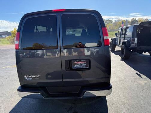 2016 Chevrolet Express 3500 LT