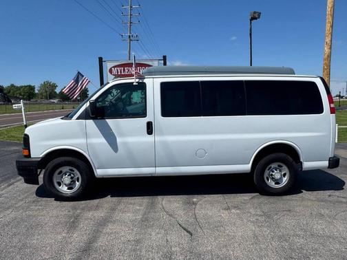 White 2017 Chevrolet Express 2500 Work Van