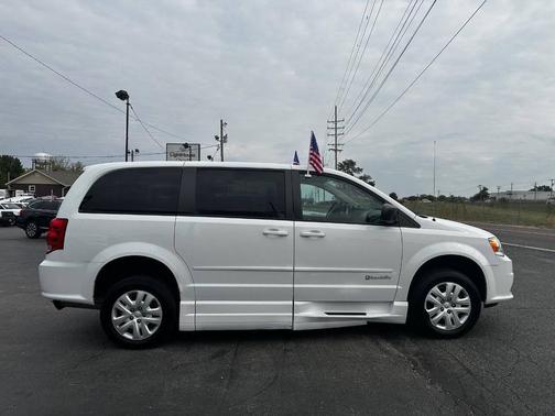 2014 Dodge Grand Caravan AVP/SE