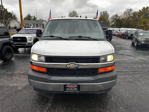 2017 Chevrolet Express 3500 LT