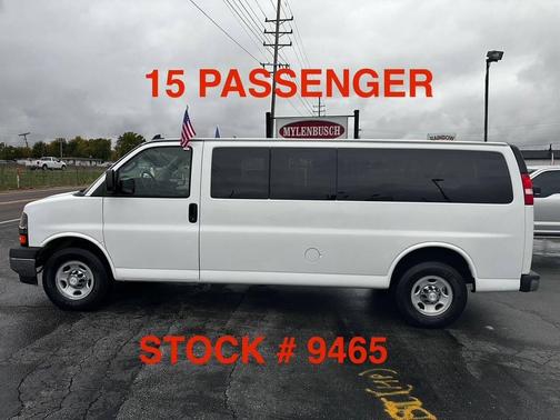 2017 Chevrolet Express 3500 LT