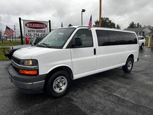 2017 Chevrolet Express 3500 LT