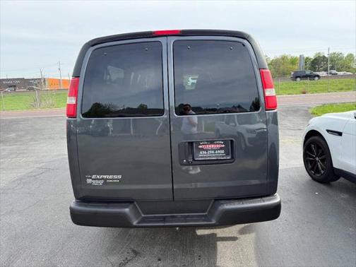 2015 Chevrolet Express 3500 LS