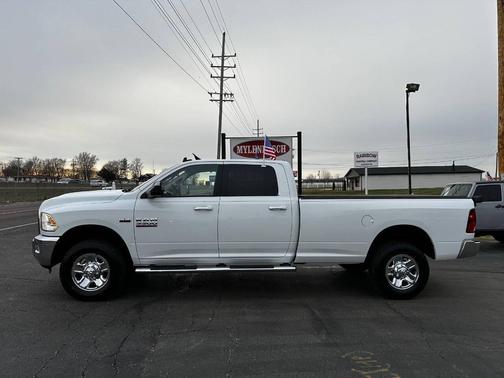2018 RAM 3500 SLT 4x4 4dr Crew Cab 8 ft. LB SRW Pickup