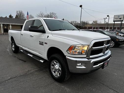 2018 RAM 3500 SLT 4x4 4dr Crew Cab 8 ft. LB SRW Pickup