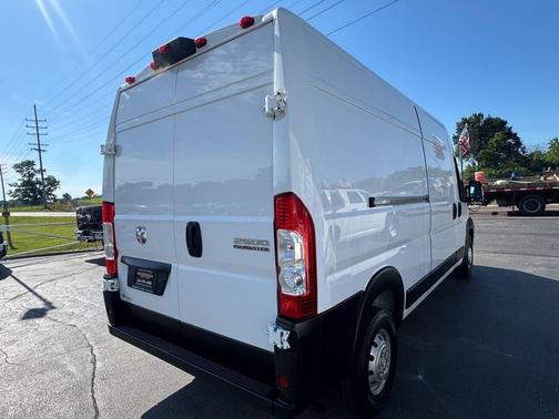Bright White Clearcoat 2023 RAM ProMaster 2500 High Roof