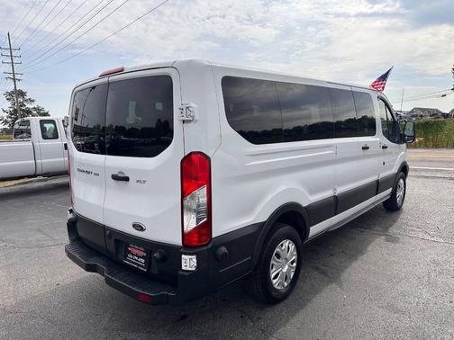 Oxford White 2016 Ford Transit-350 XLT